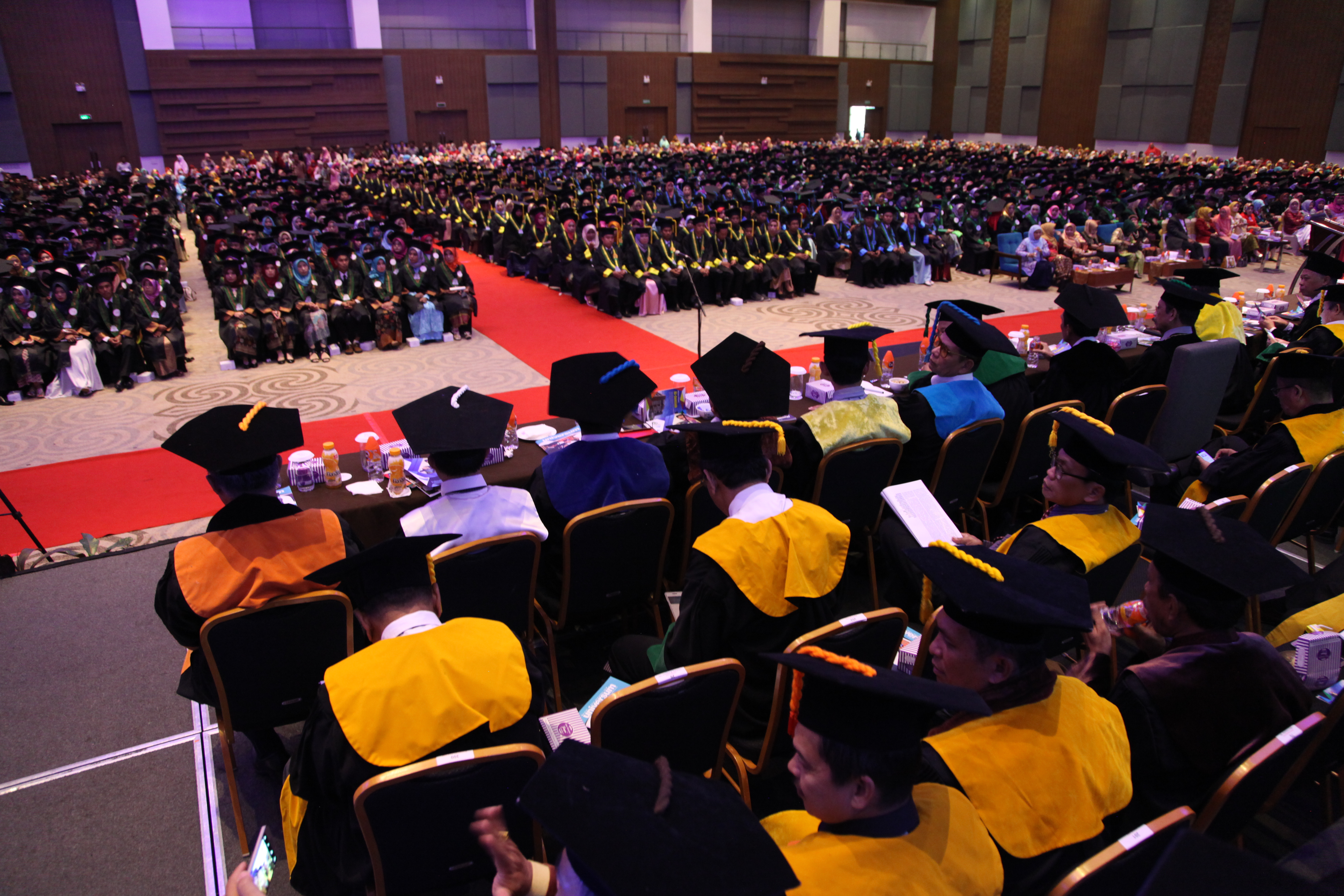 Gambar ​​REKTOR : ALUMNI HARUS KREATIF